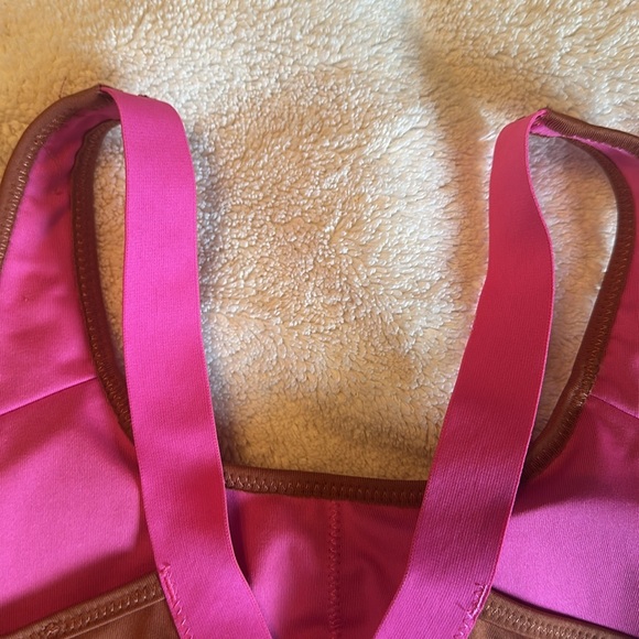 NIKE dri-fit sports bra - Picture 3 of 5